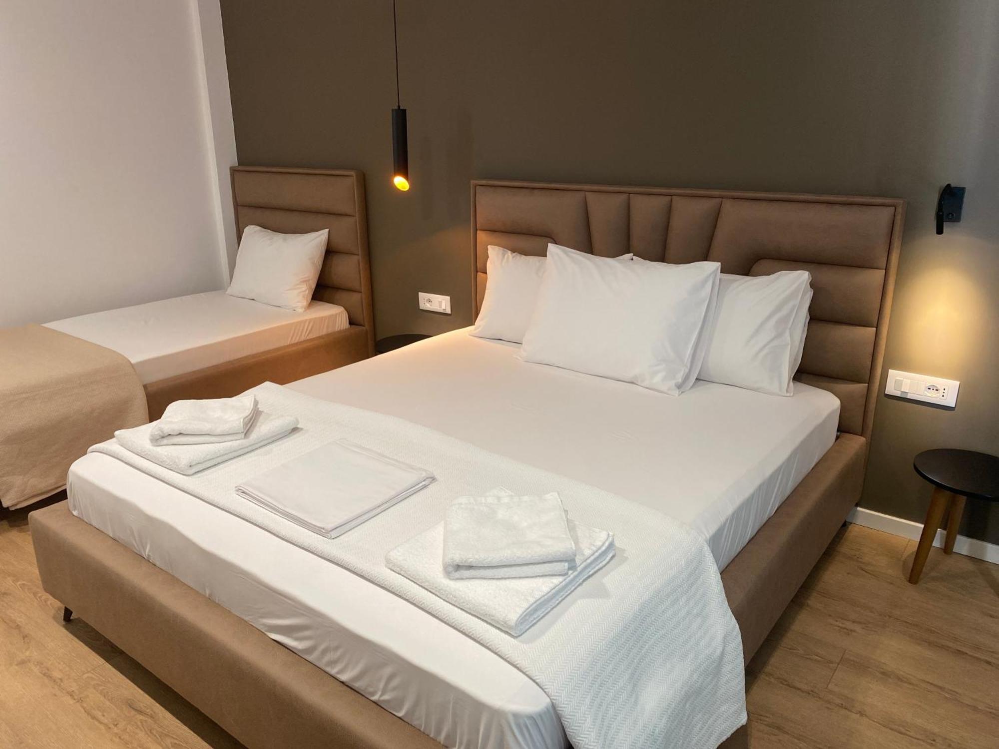 Augusto Rooms Saranda Extérieur photo
