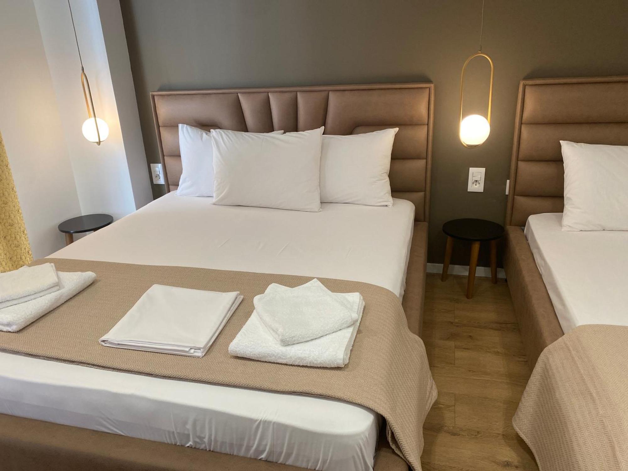 Augusto Rooms Saranda Extérieur photo