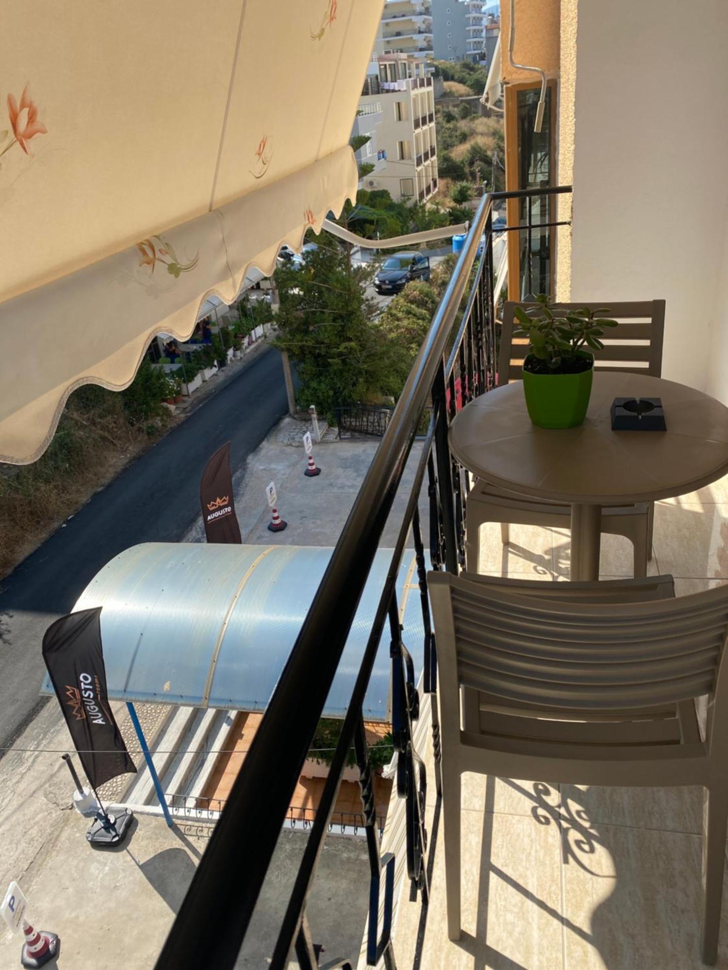 Augusto Rooms Saranda Extérieur photo